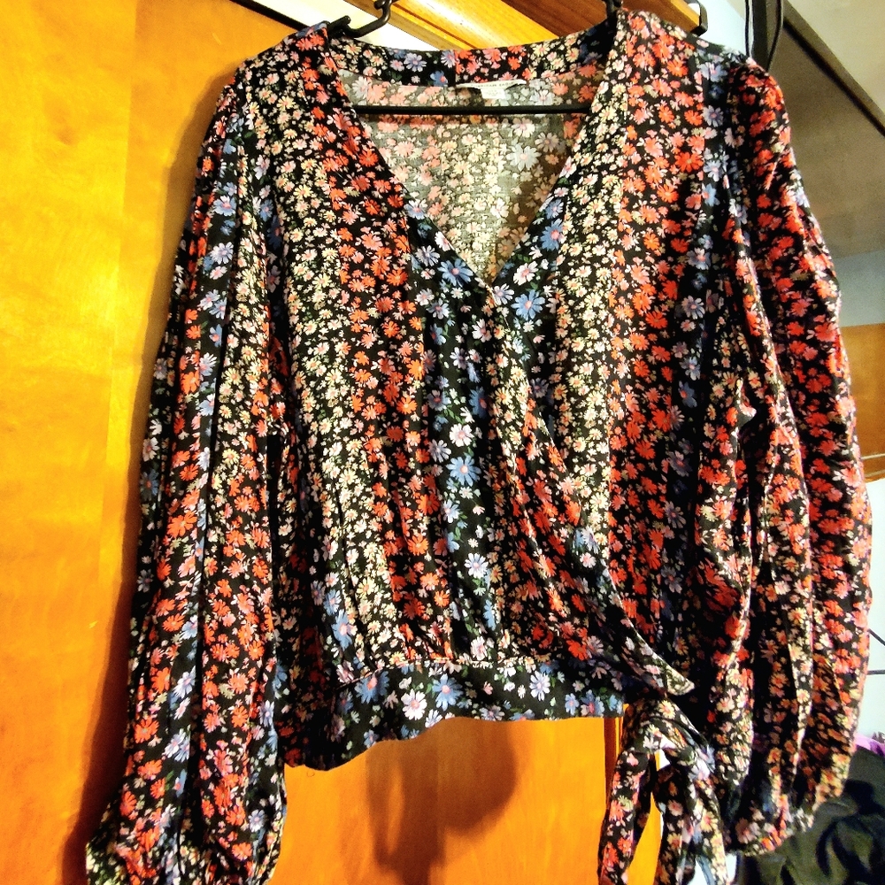 Faux wrap AE top